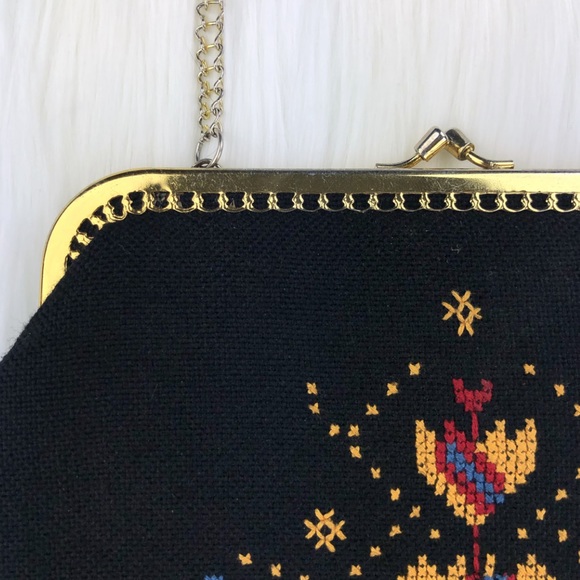 Vintage Embroidered Hand Bag - Picture 2 of 6